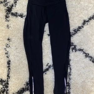 Lulu lemon cropped leggings with mesh detail